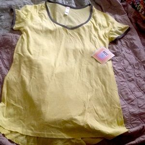Lularoe classic tee retired style